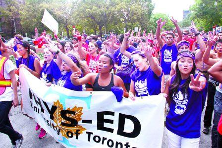 加拿大移民官首次全球罢工 各类签证申请暂停